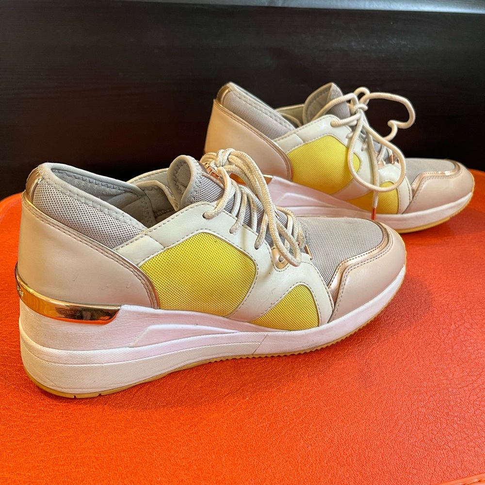 Michael Kors Liv Bubble Trainer Sneakers - Picture 8 of 12